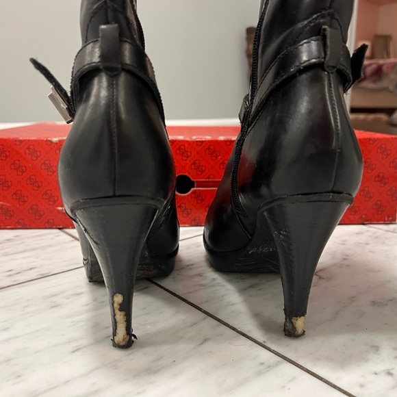 Guess black boots 8.5 size - Picture 3 of 4